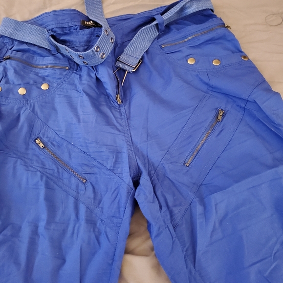 Capris - Picture 2 of 5